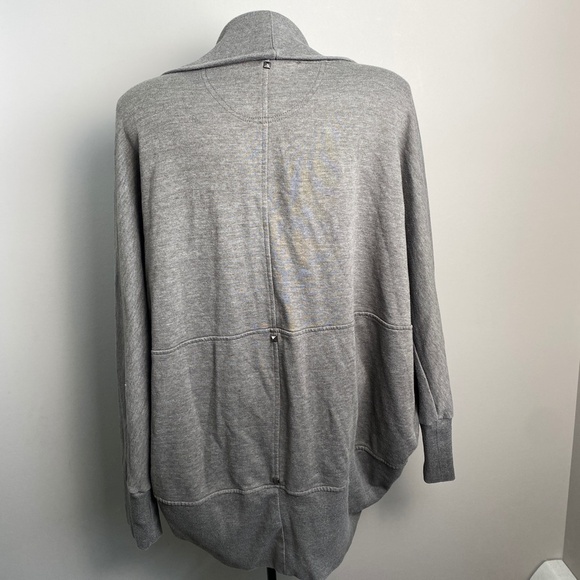 Bluenotes Women's Large Long Sleeve Open Shrug Draped Collar Gray Below Waist - Picture 3 of 12